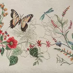 Bieżnik gobelinowy 45x140 SPRING naturalny czerwony z nadrukiem letnich kwiatów i motyli - 3