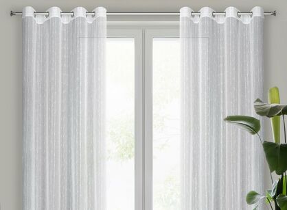 Firana na przelotkach 140x250 BECKY biała z etaminy w paseczki