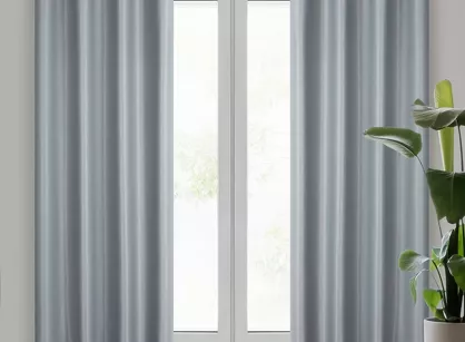 Zasłona na przelotkach 140x250 SELINA zaciemniająca srebrna z błyszczącą nicią