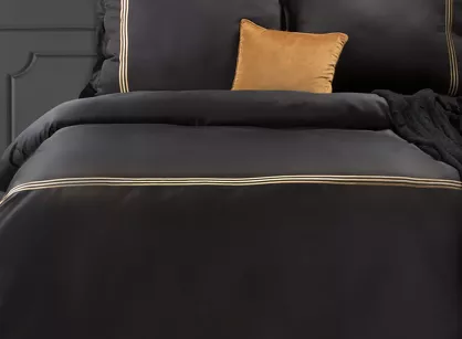 Pościel satynowa 160x200 HAFT 4 czarna zdobiona złotym haftem z kolekcji Premium