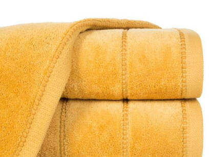 Ręcznik bawełniany 50x90 MARI musztardowy z welurową bordiurą w pasy