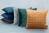 Poszewka welwetowa 45x45 RIA 3 ciemna mięta przeszywana grubą nicią w geometryczny wzór - 2