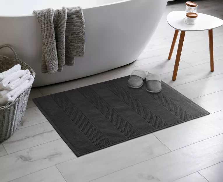 Dywanik bawełniany 60x90 JESSI czarny w pasy z delikatnym tłoczeniem