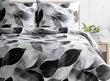 Pościel satynowa 220x200 SPRING 75 biała grafitowa z wzorem roślinnym z kolekcji Classic