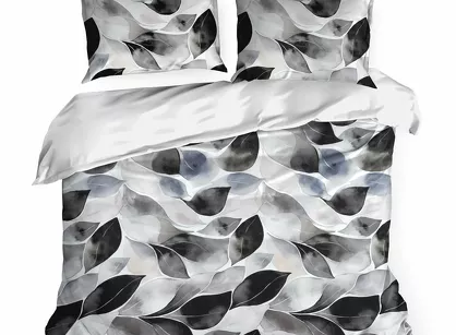 Pościel satynowa 220x200 SPRING 75 biała grafitowa z wzorem roślinnym z kolekcji Classic