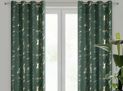 Zasłona gotowa na przelotkach 140x250 LANI ciemna zieleń z mikrofibry z błyszczącym złotym nadrukiem marmurku