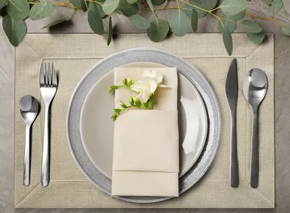 Serwetka 30x40 LANA beżowa zdobiona kantą z wplecioną nicią srebrną 4 szt.