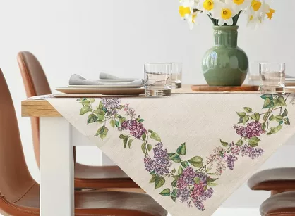 Nakładka gobelinowa 100x100 1424 naturalna z nadrukiem kwiatów bzu