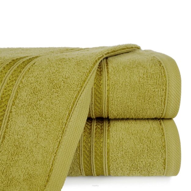 Ręcznik bawełniany 50x90 LORI oliwkowy z delikatną bordiurą z błyszczącą nicią
