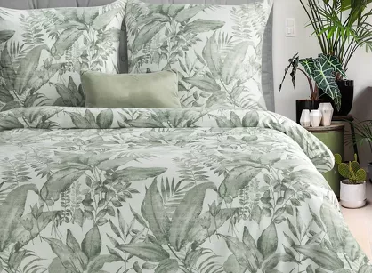 Pościel satynowa 140x200 SPRING 48 biała z miętowym nadrukiem egzotycznych liści