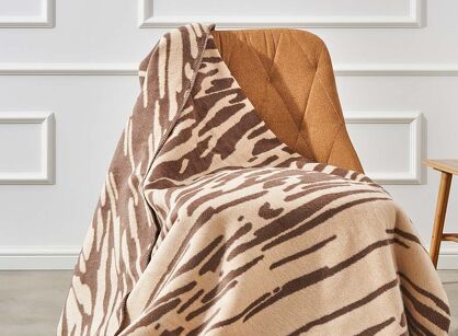 Koc bawełniany 150x200 2141-1 beżowy brązowy żyrafa wykończony szydełkiem