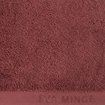 Ręcznik 30x50 VENUS Eva Minge ceglany zdobiony bordiurą w kolorze ręcznika z napisami projektantki 550 g/m2 - 3