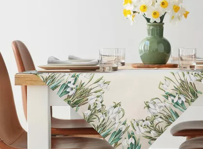 Nakładka gobelinowa 100x100 1300 naturalna zielona z nadrukiem przebiśniegów