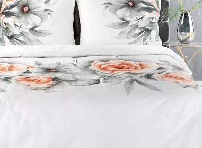 Pościel satynowa 220x200 DIVA 23 biała z pomarańczowym wzorem kwiatowym z kolekcji Diva Line