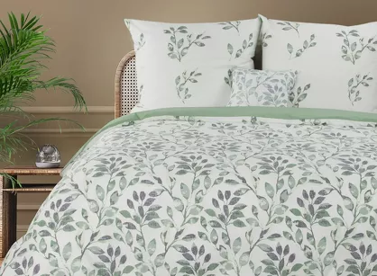 Pościel z mikrowłókna 220x200 CLARISSA biała z wzorem zielonych gałązek Design 91