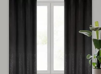 Zasłona na przelotkach 140x250 ARIADNA welwetowa czarna zdobiona diamencikami