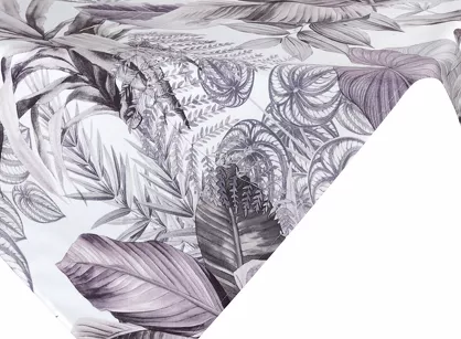 Nakładka welwetowa 85x85 DAVOS 2 biała pikowana z wzorem egzotycznych fioletowych i szarych liści