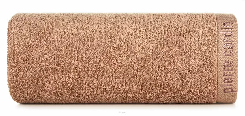 Ręcznik 70x140 EVI Pierre Cardin ciemny puder zdobiony bordiurą w kolorze ręcznika z logo marki