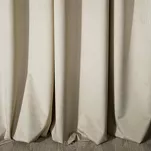 Zasłona gotowa na przelotkach 140x250 MELANIE welwetowa jasny beż o aksamitnej strukturze - 3