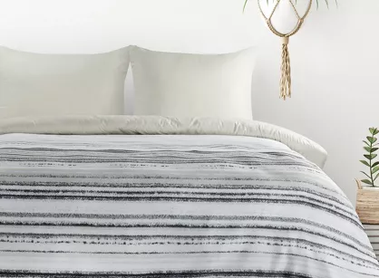 Pościel z mikrowłókna 220x200 VERANO 3 biała grafitowa wzór w pasy  Design 91