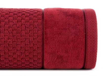 Ręcznik bawełniany 50x90 FRIDA bordowy z fakturą kosteczki i szeroką welurową bordiurą