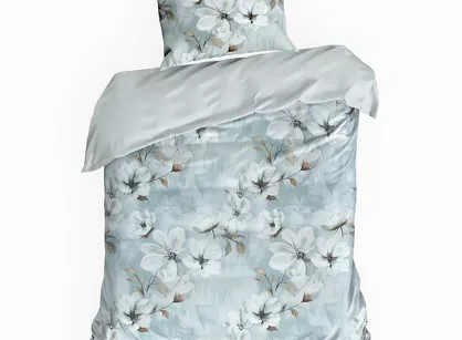 Pościel satynowa 140x200 SPRING 89 błękitna z wzorem kwiatowym z kolekcji Classic