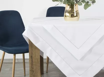 Nakładka elegancka 85x85 MADELE biała zdobiona srebrną lamówką