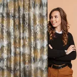 Zasłona na taśmie 140x270 TINA welwetowa musztardowa z szampańskim nadrukiem - 10