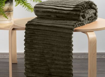 Koc 150x200 SOFT oliwkowy puszysty typu flano z wytłaczanym wzorem Design 91