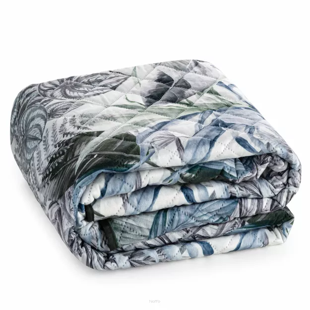 Narzuta welwetowa 170x210 DAVOS 2 biała pikowana z wzorem egzotycznych zielonych i srebrnych liści