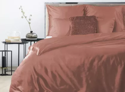 Pościel satynowa 160x200 DINA jednokolorowa gładka marsala z kolekcji Diva Line