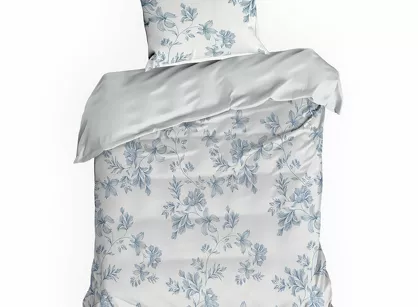 Pościel satynowa 140x200 SPRING 70 biała z niebieskim wzorem roślinnym z kolekcji Classic 