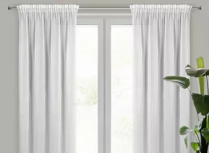 Firana na taśmie 140x270 TULSA biała z szyfonu z delikatnym wzorem listków