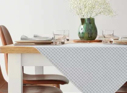 Nakładka świąteczna 85x85 FLASH 1 srebrna z wzorem w krateczkę z wplecioną nicią srebrną