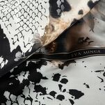 Pościel z makosatyny 160x200 EVA 20 Eva Minge jasnobrązowa z wzorem zwierzęcym i napisami z kolekcji Premium - 6