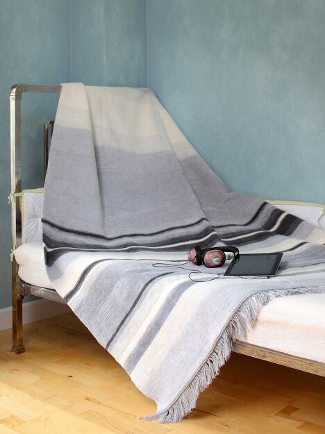 Koc bawełniany 150x200 0488-8 szary czarny w pasy z frędzlami