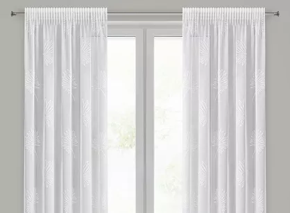 Firana na taśmie 140x270 JANE biała z etaminy zdobiona wzorem roślinnym