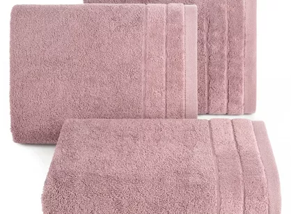 Ręcznik bawełniany 70x140 DAMLA ciemna lila gładki z subtelną bordiurą