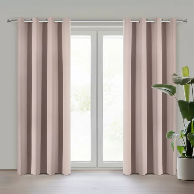 Zasłona na przelotkach 135x250 LOGAN zaciemniająca pudrowa jednokolorowa z półmatowej tkaniny