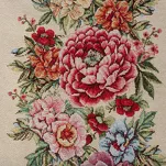 Nakładka gobelinowa 100x100 GRIA naturalna różowa z nadrukiem kwiatów piwonii - 3