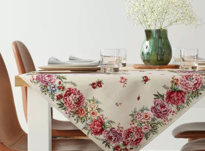 Nakładka gobelinowa 100x100 GRIA naturalna różowa z nadrukiem kwiatów piwonii