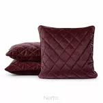 Poszewka welwetowa z wypełnieniem 50x50 VELVET 28F bordowa pikowana w romby z ozdobną wypustką na brzegach - 3