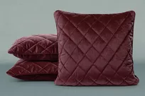 Poszewka welwetowa z wypełnieniem 50x50 VELVET 28F bordowa pikowana w romby z ozdobną wypustką na brzegach - 4