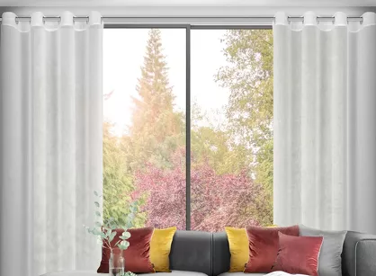 Firana na przelotkach 140x250 LUNA biała przeplatana złotą nicią