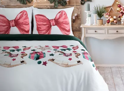 Pościel świąteczna 220x200 RIBENO biała różowa panelowy nadruk z mikrowłókna