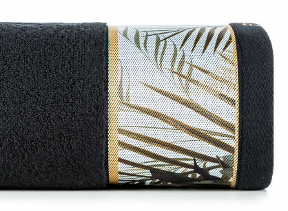 Ręcznik 50x90 EVA 17 Eva Minge czarny zdobiony bordiurą z botanicznym wzorem w liście z kolekcji Premium