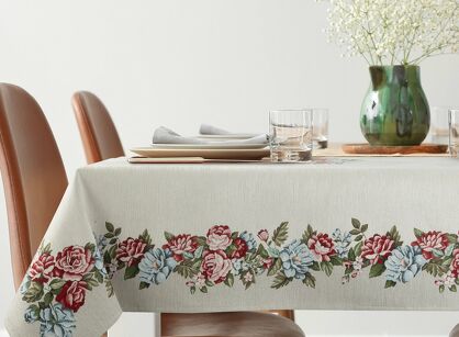 Obrus gobelinowy 140x180 4038 naturalny z nicią szenilową ozdobiony wzorem kwiatów piwonii