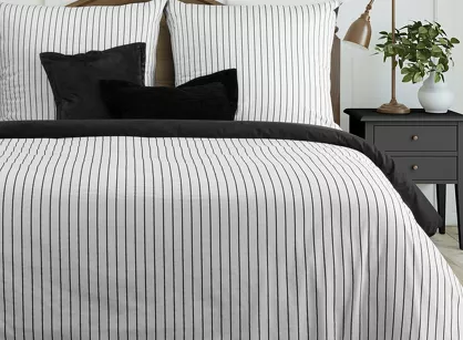 Pościel satynowa 160x200 RAYA biała czarna w paseczki