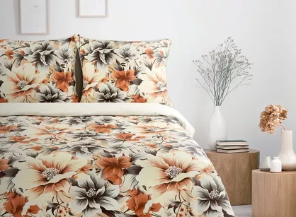 Pościel satynowa 140x200 NIKA 51 z wzorem wyrazistych żółto pomarańczowych kwiatów z kolekcji Nova Print