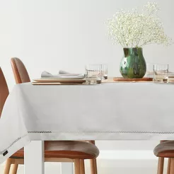 Obrus 145x280 EMILY biały z mereżką i ozdobną listwą